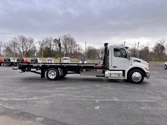 PETERBILT 536